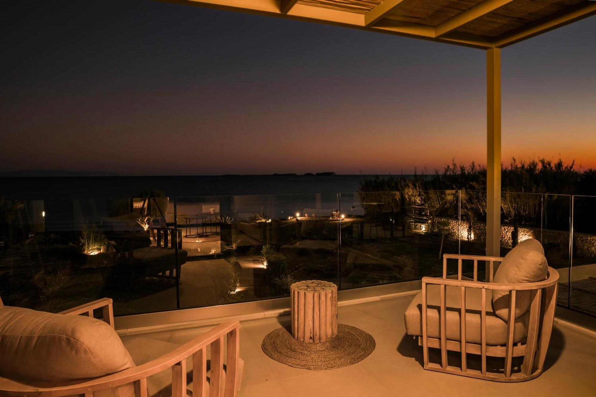Grand Blue Beach Residences Lixouri Bagian luar foto