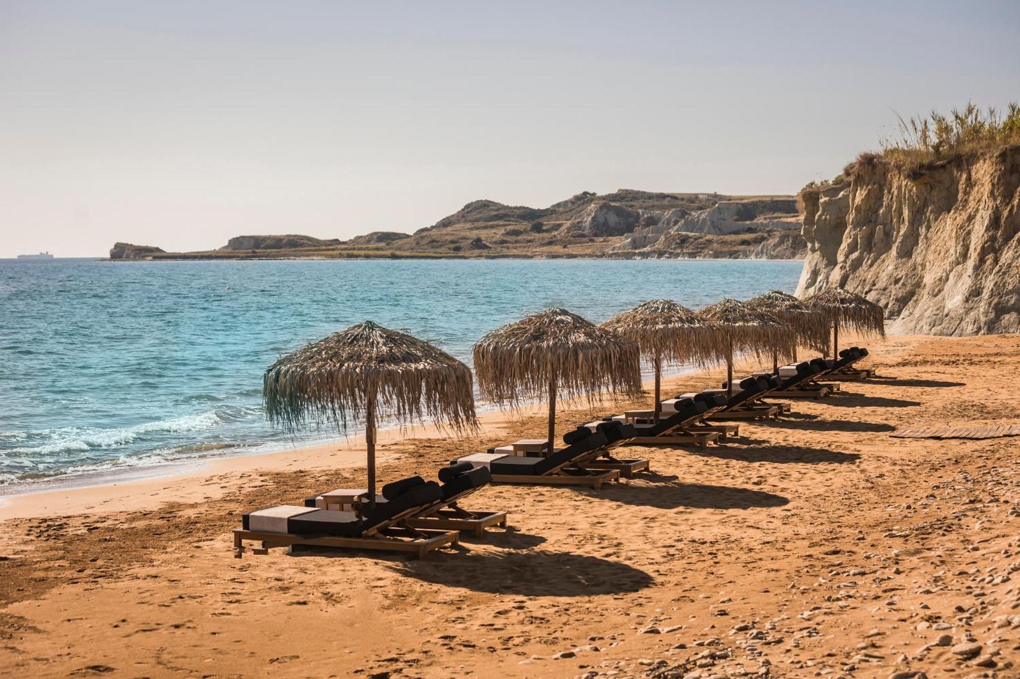 Grand Blue Beach Residences Lixouri Bagian luar foto