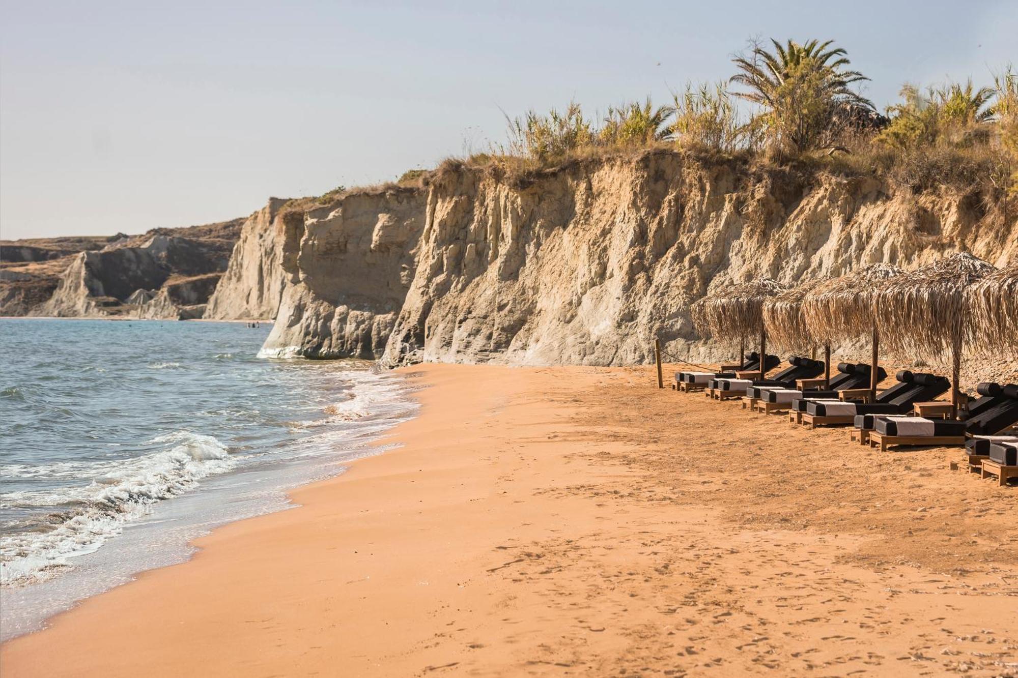 Grand Blue Beach Residences Lixouri Bagian luar foto